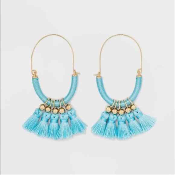 NWT SUGARFIX by BaubleBar Bold Fringe Hoop Earrings Blue Monochrome Tassels - Picture 1 of 5